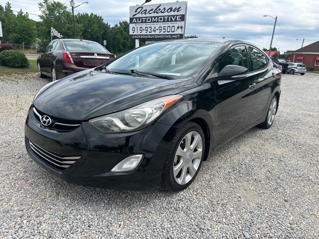 2013 Hyundai Elantra Image 1