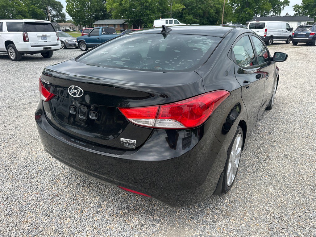 2013 Hyundai Elantra Image 5