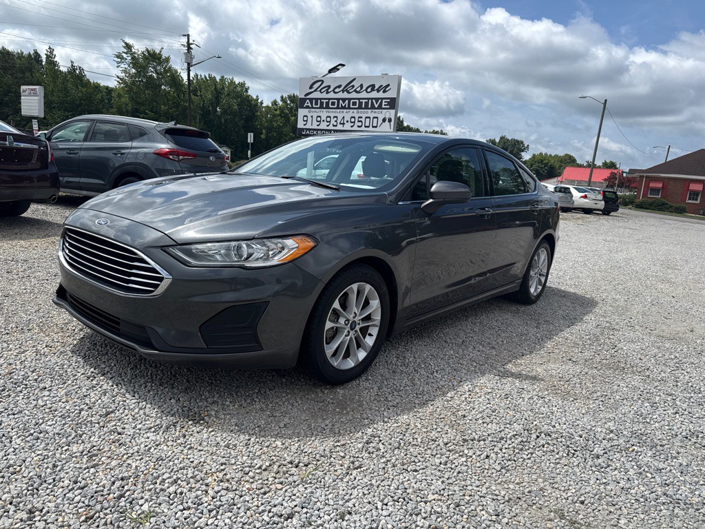 2020 Ford Fusion Image 1