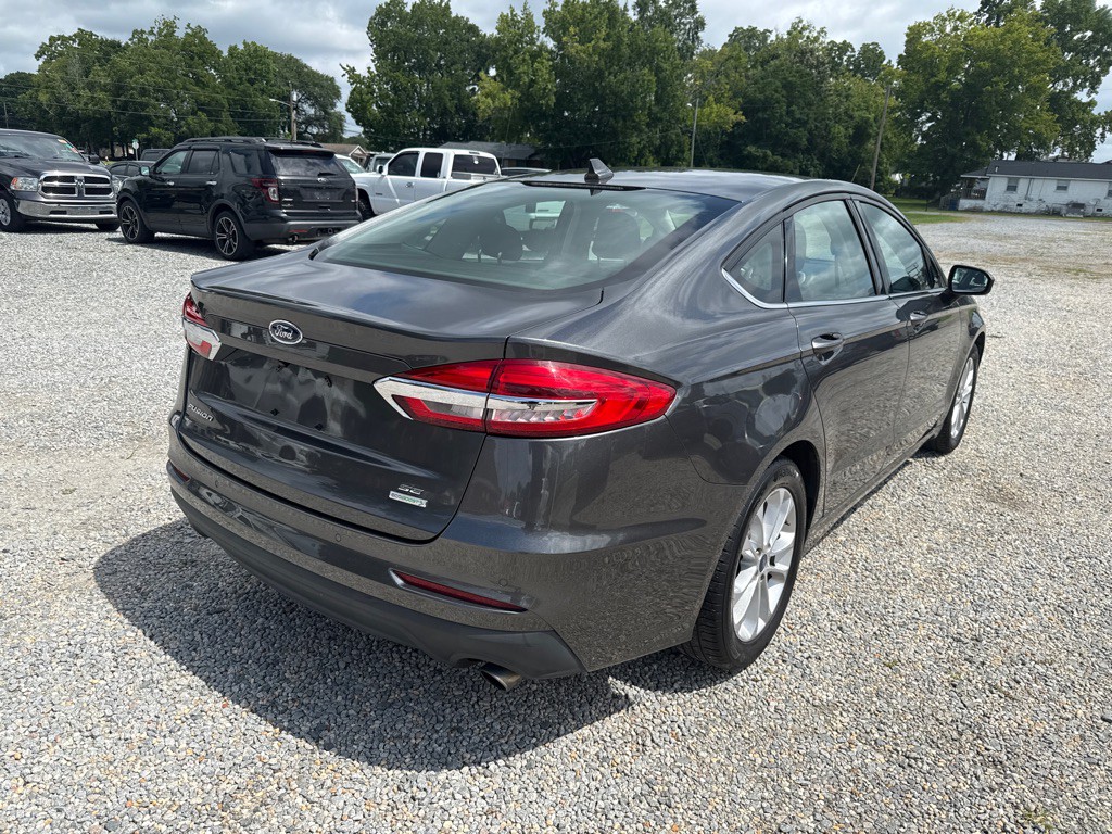 2020 Ford Fusion Image 5