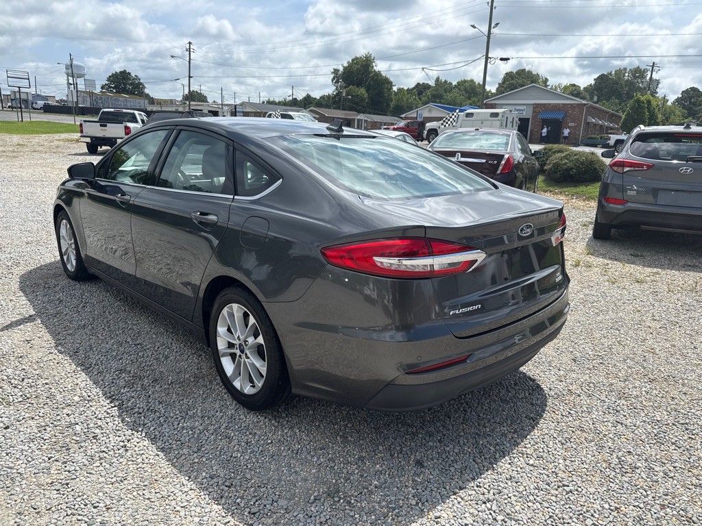 2020 Ford Fusion Image 6