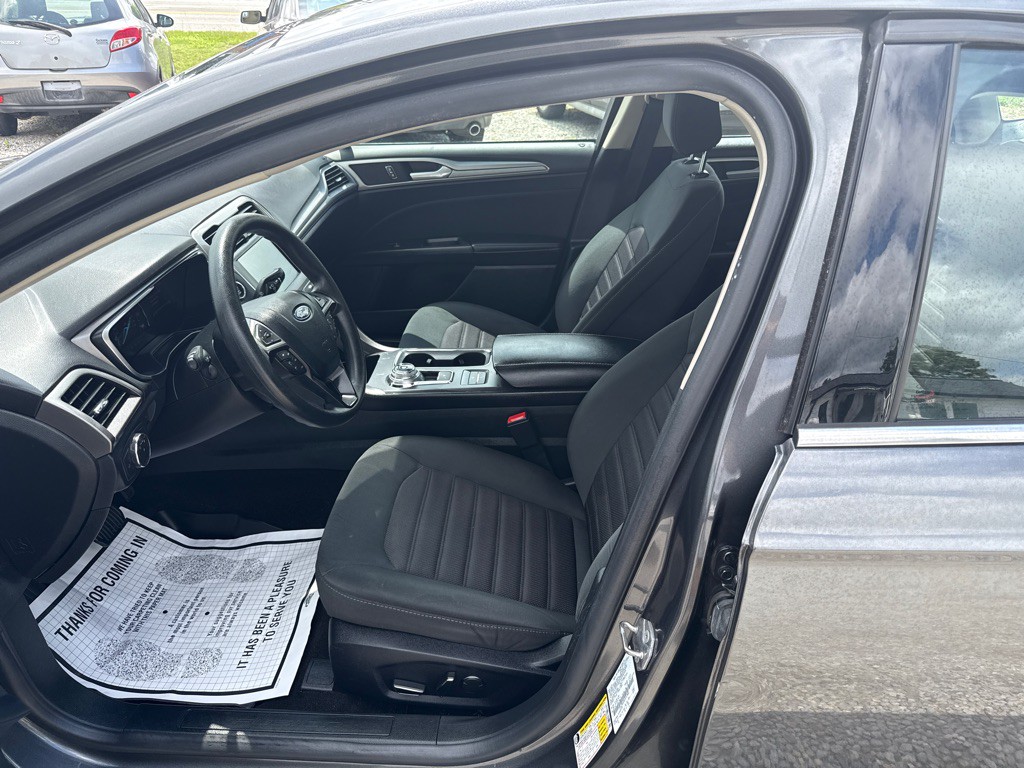 2020 Ford Fusion Image 9
