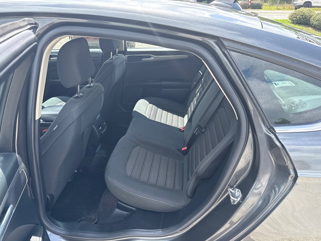 2020 Ford Fusion Image 10