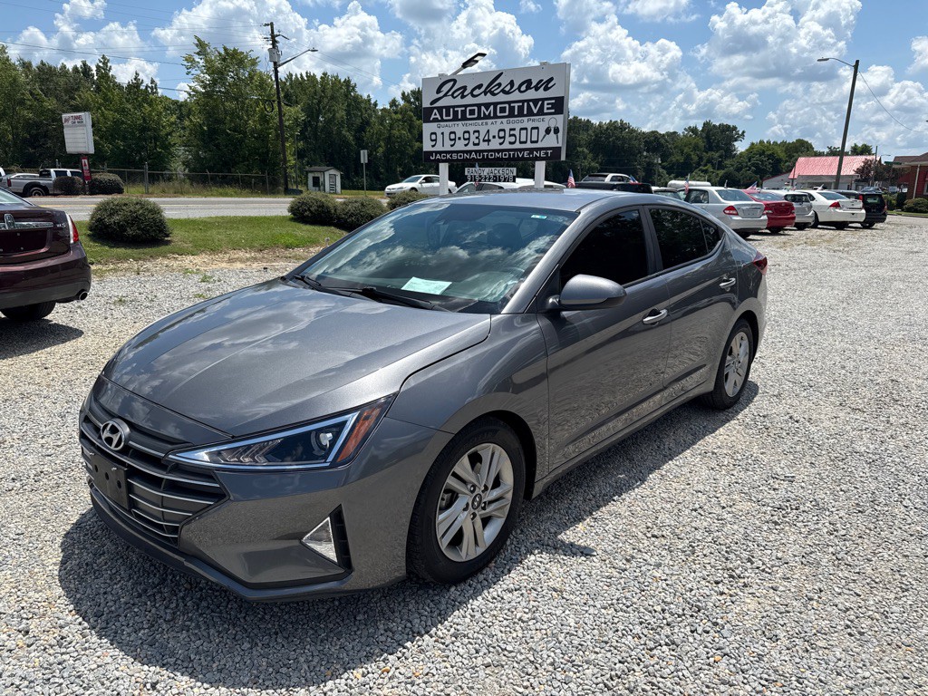 2020 Hyundai Elantra Image 1