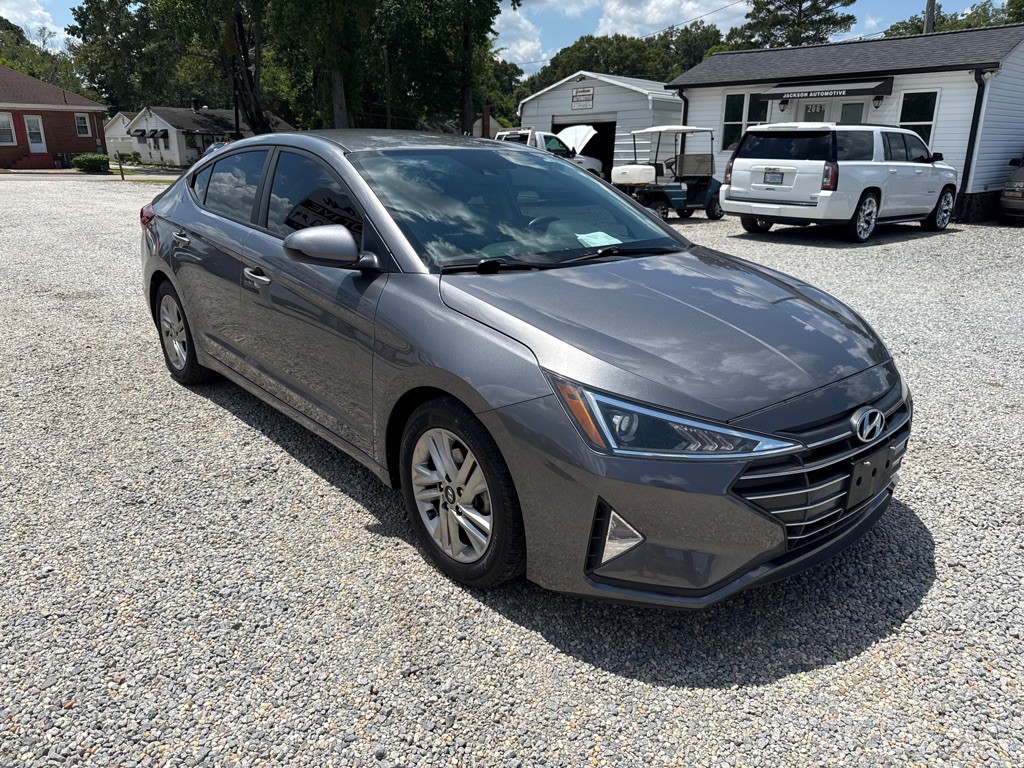 2020 Hyundai Elantra Image 3