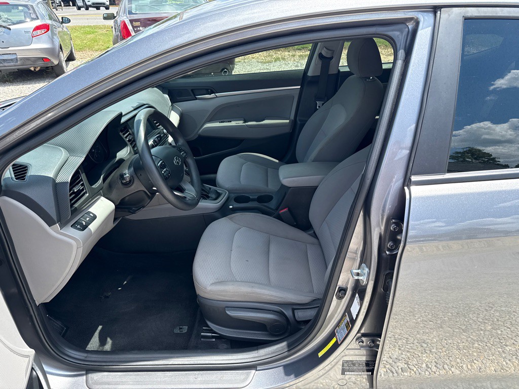 2020 Hyundai Elantra Image 9
