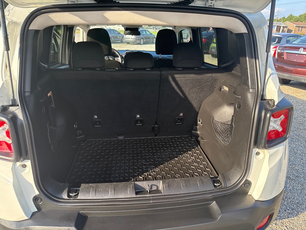 2017 Jeep Renegade Image 14