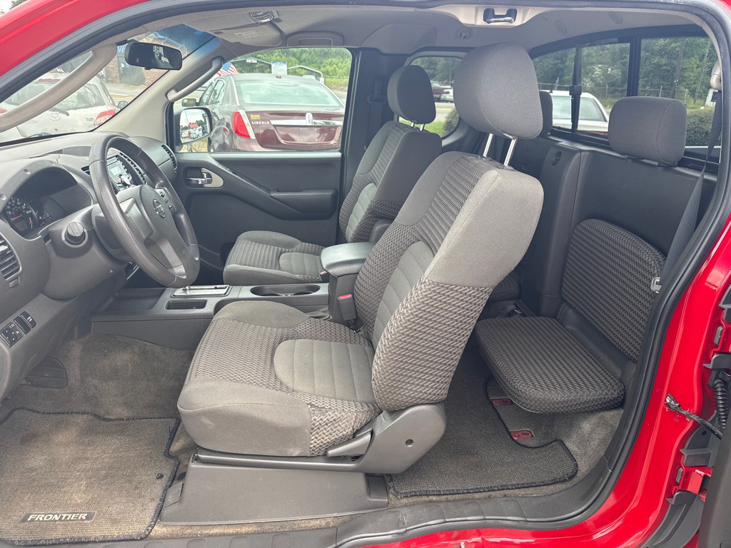 2005 Nissan Frontier Image 9