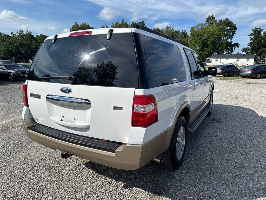 2011 Ford Expedition Image 5