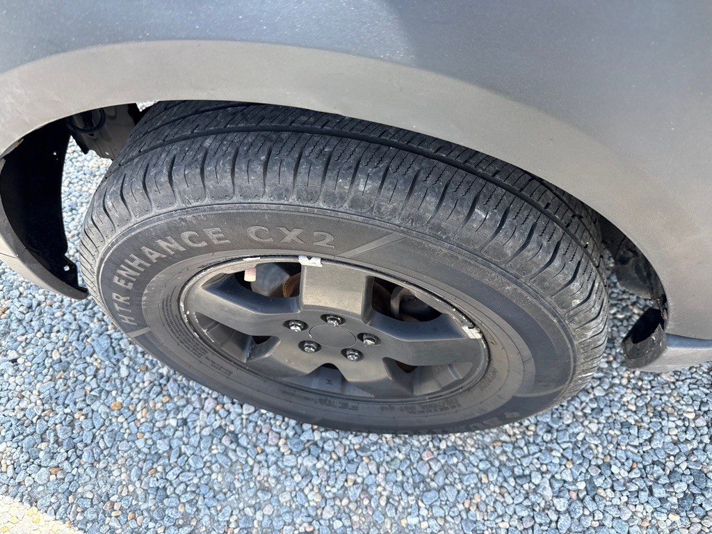 2005 Honda Element Image 8