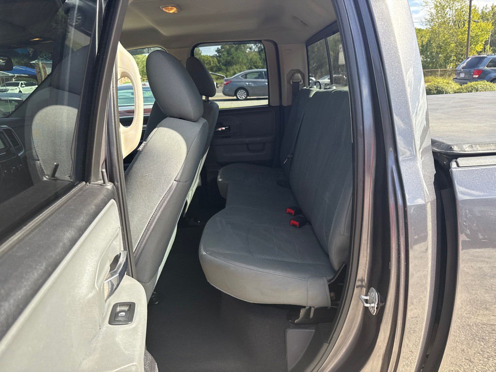 2016 RAM 1500 Image 9