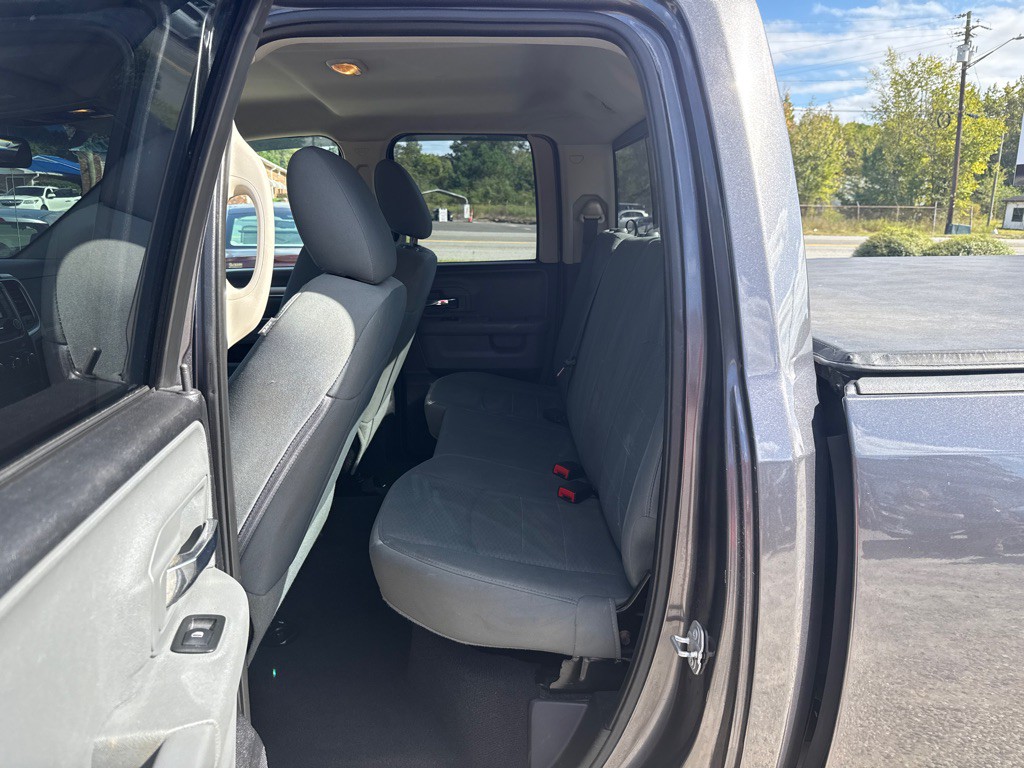 2016 RAM 1500 Image 12