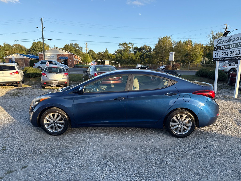 2015 Hyundai Elantra Image 7