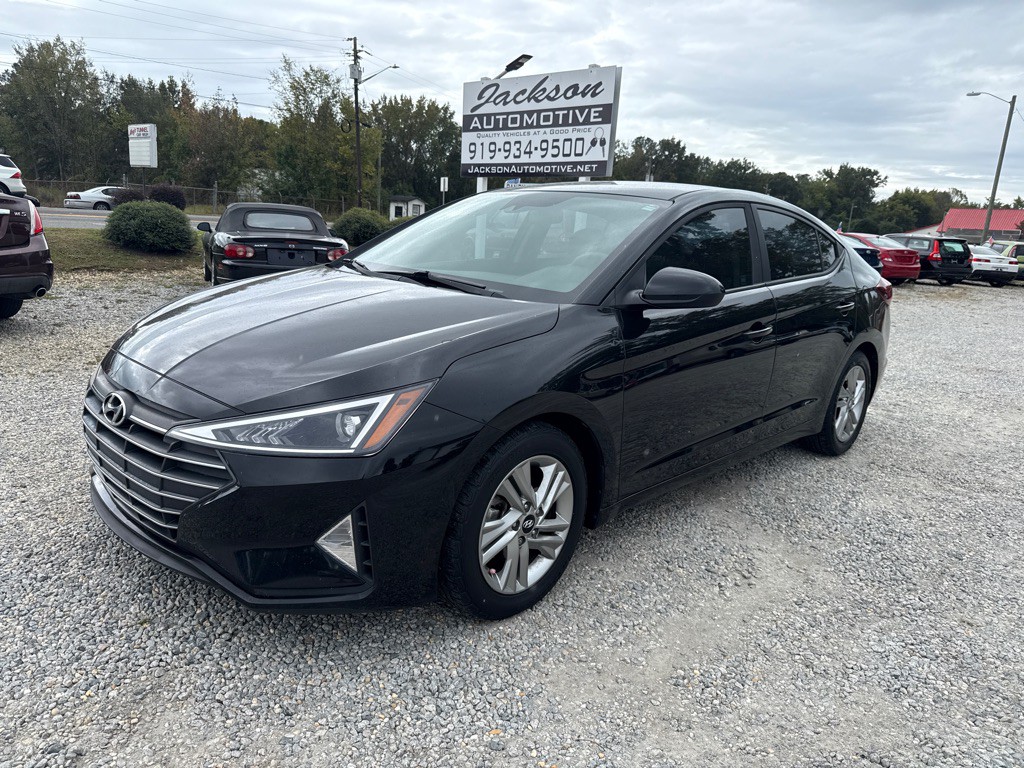 2020 Hyundai Elantra Image 1