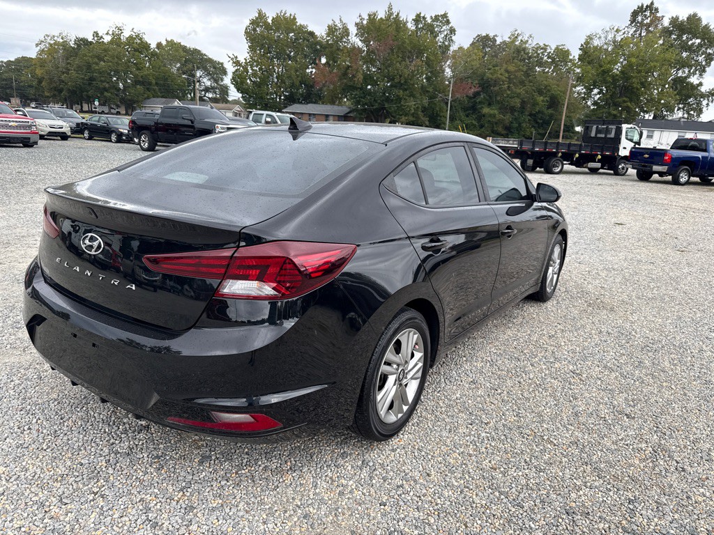 2020 Hyundai Elantra Image 5