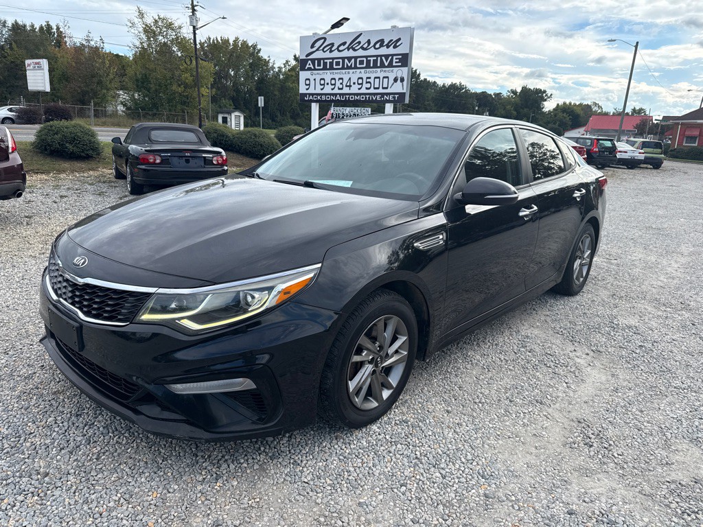 2019 Kia Optima Image 1