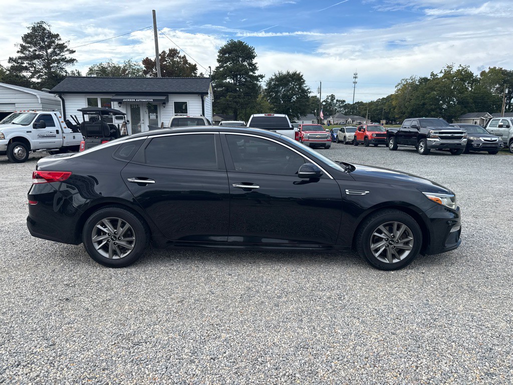 2019 Kia Optima Image 4