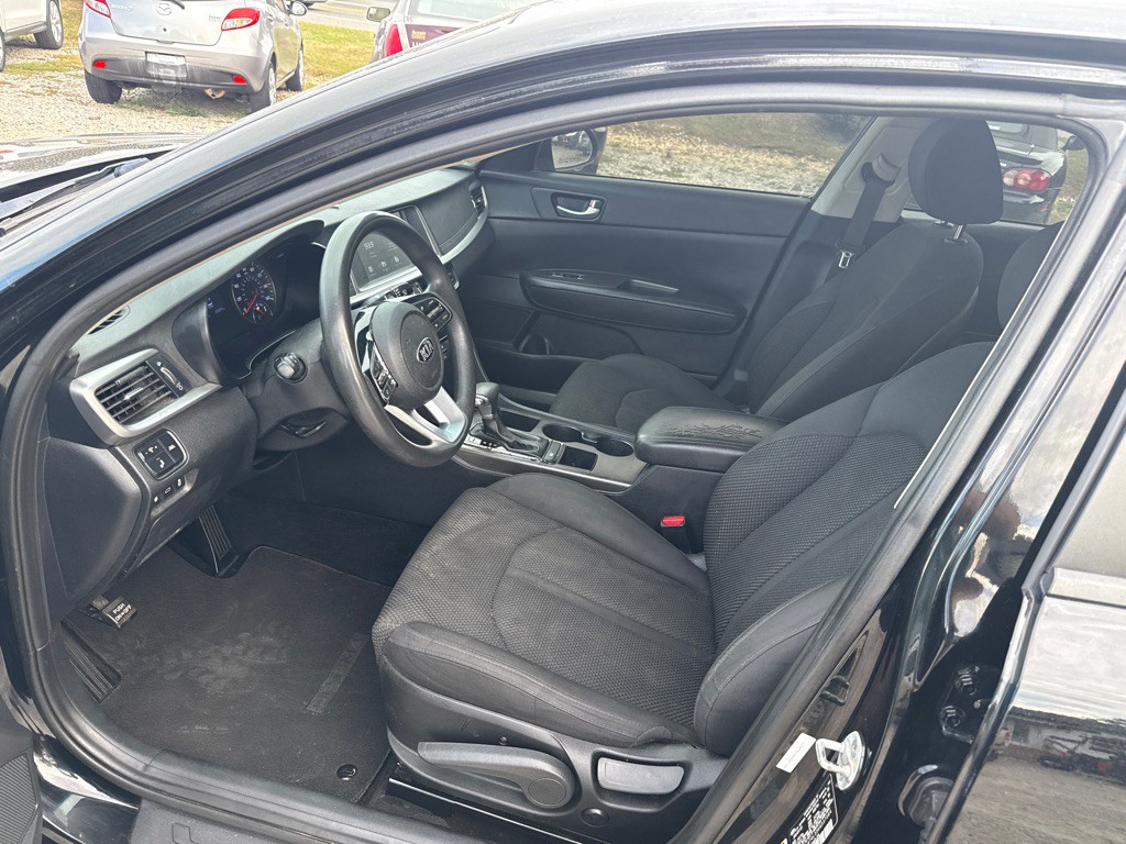 2019 Kia Optima Image 9