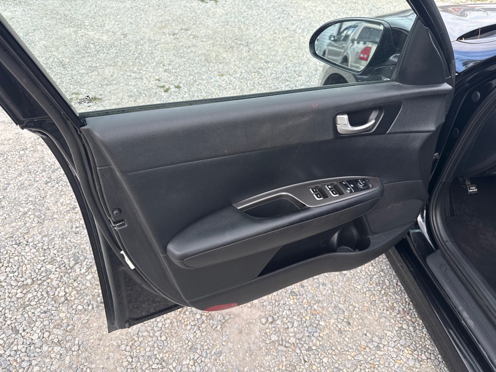 2019 Kia Optima Image 10