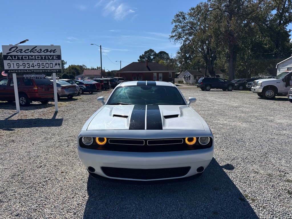 2019 Dodge Challenger Image 2