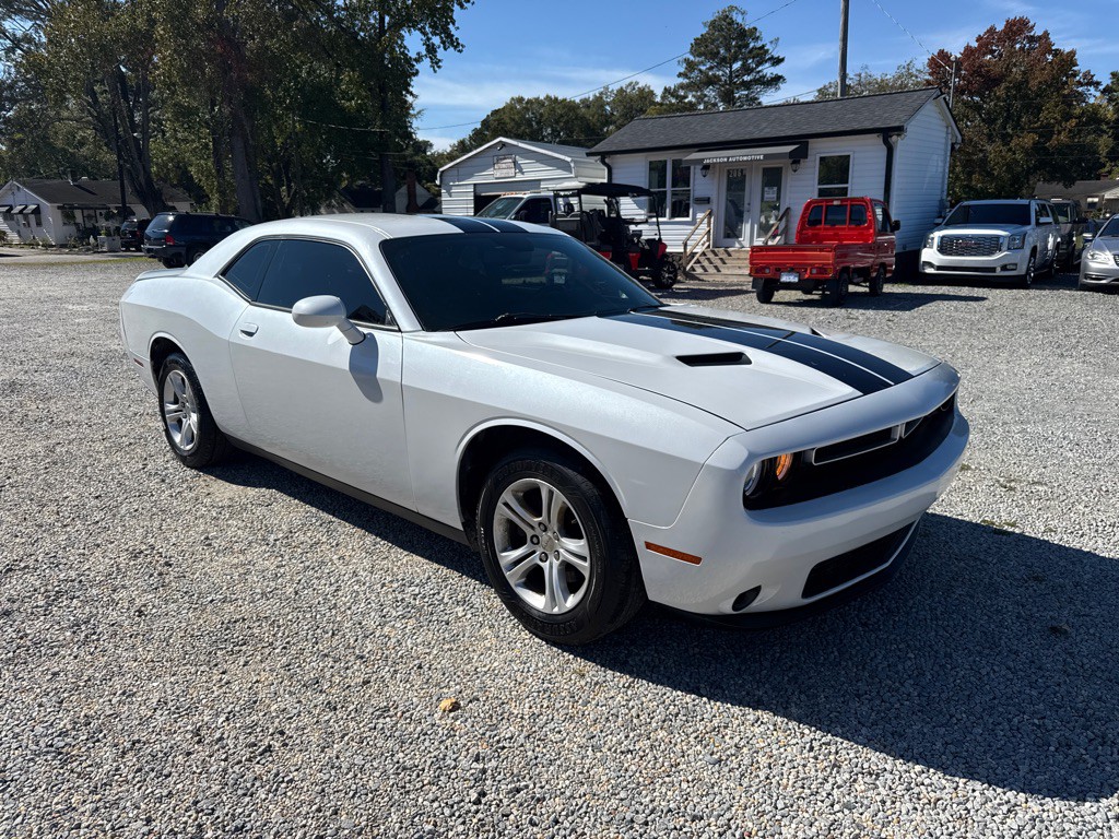 2019 Dodge Challenger Image 3