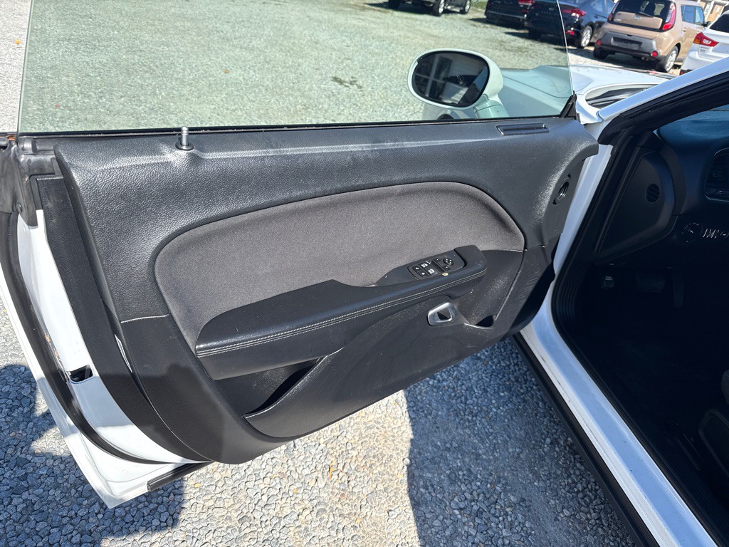 2019 Dodge Challenger Image 10