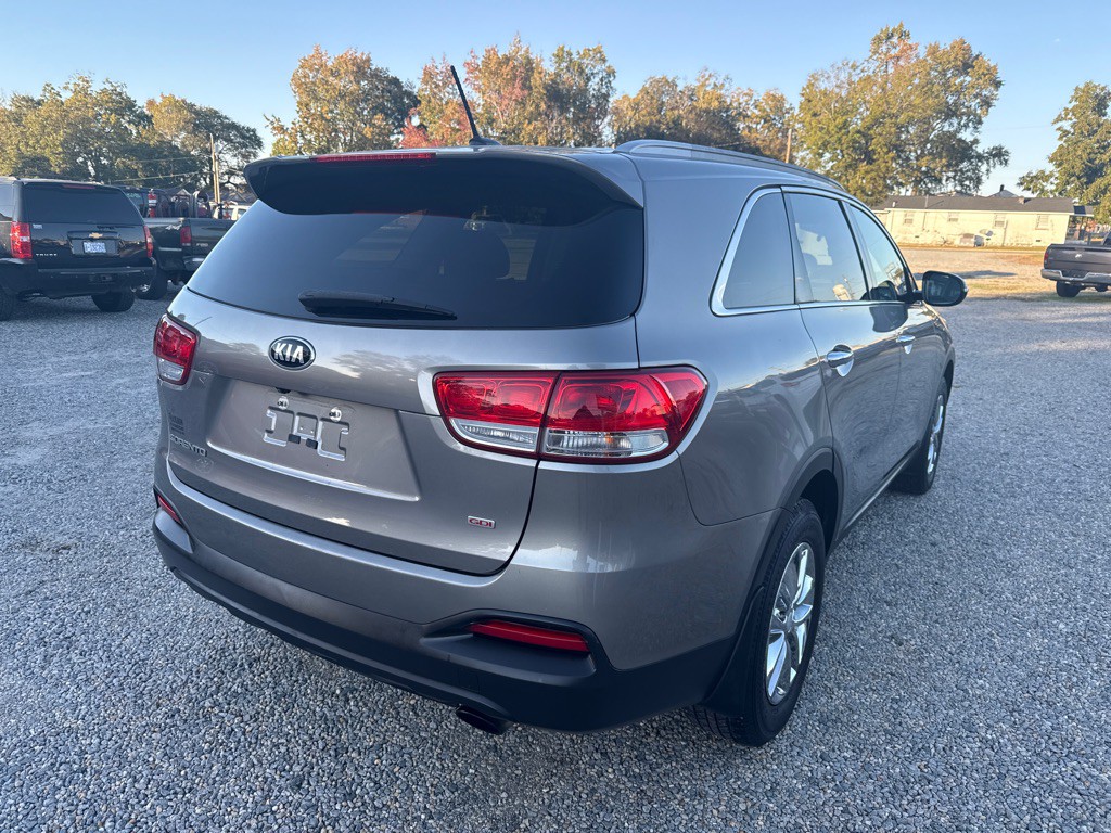 2017 Kia Sorento Image 5