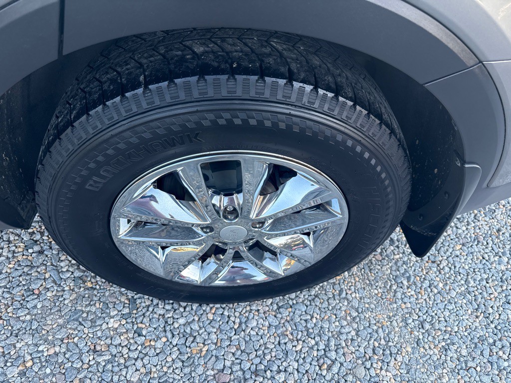 2017 Kia Sorento Image 8