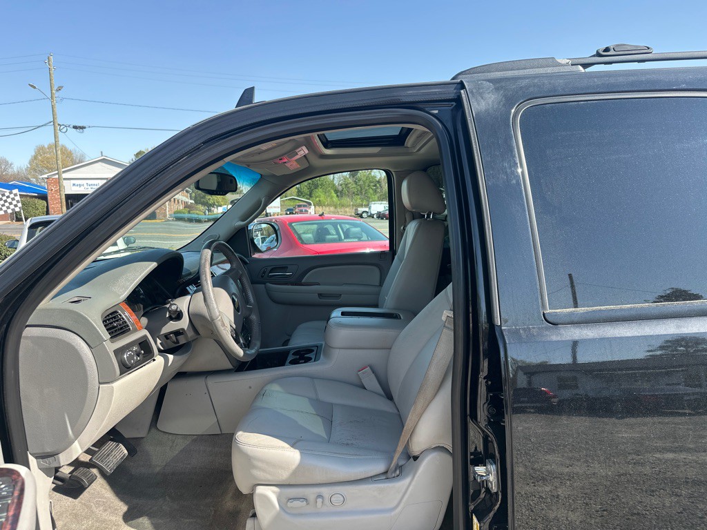 2014 Chevrolet Tahoe Image 10