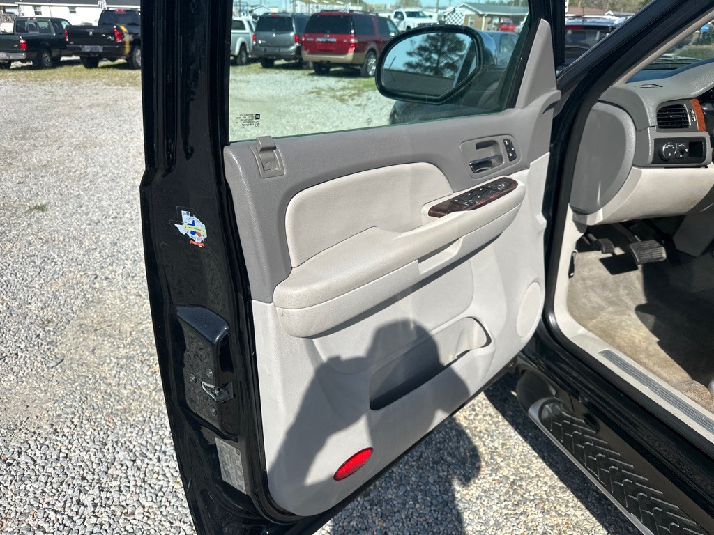 2014 Chevrolet Tahoe Image 11
