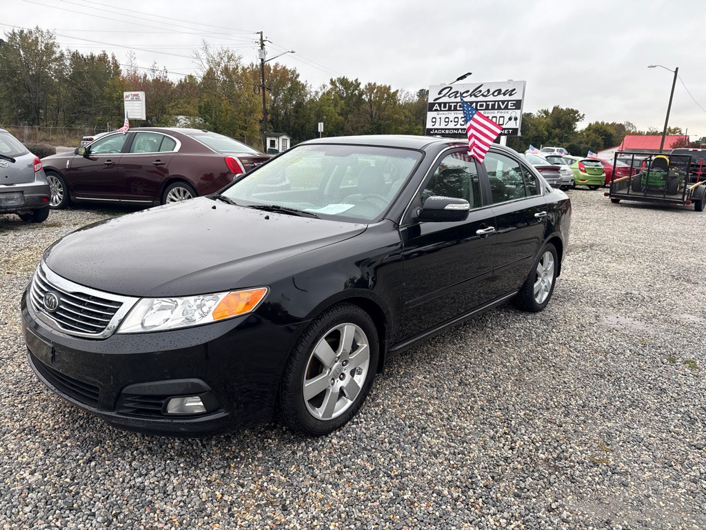 2010 Kia Optima Image 1