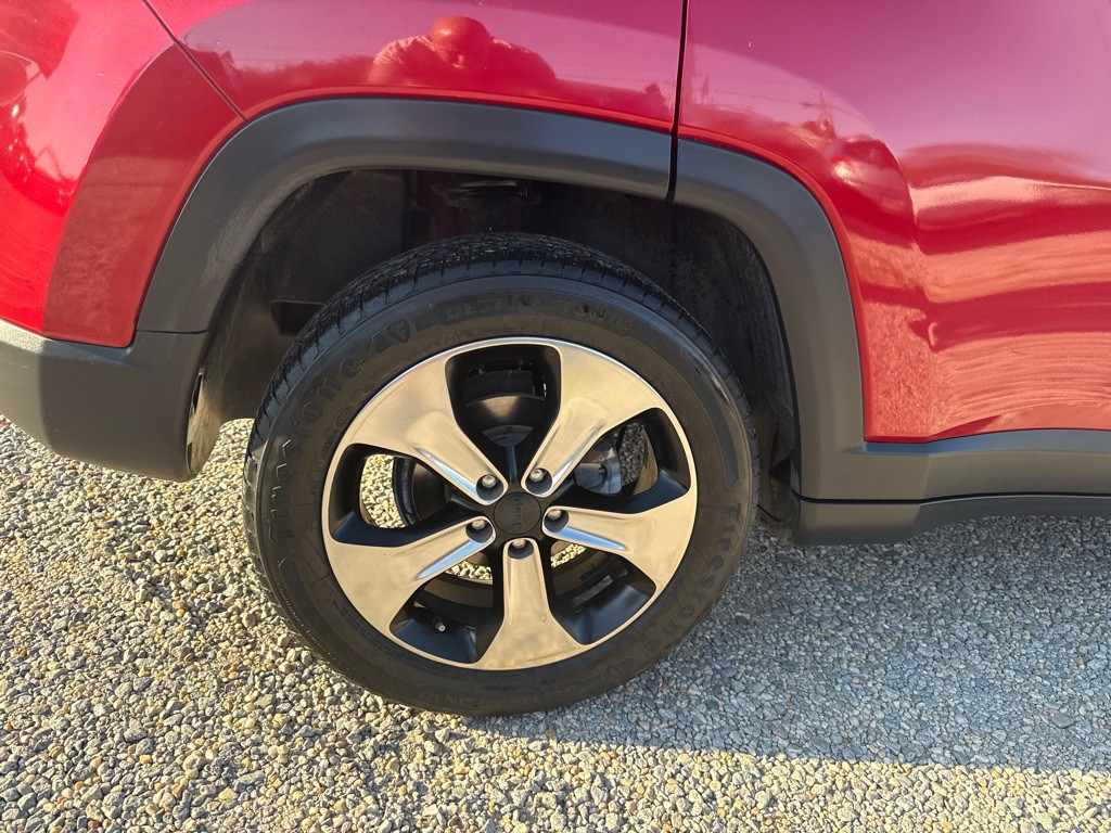 2018 Jeep Compass Image 8