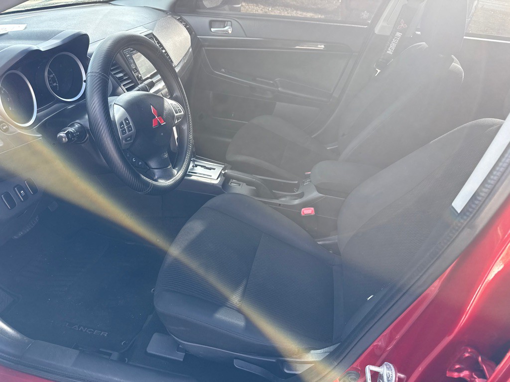 2016 Mitsubishi Lancer Image 9