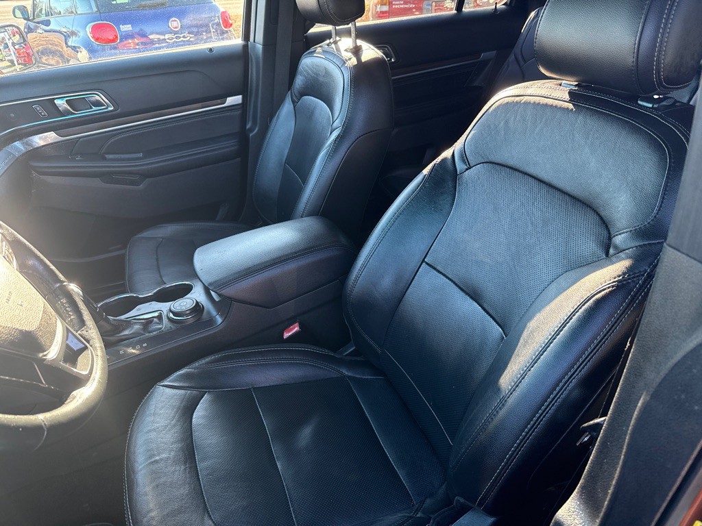 2017 Ford Explorer Image 10