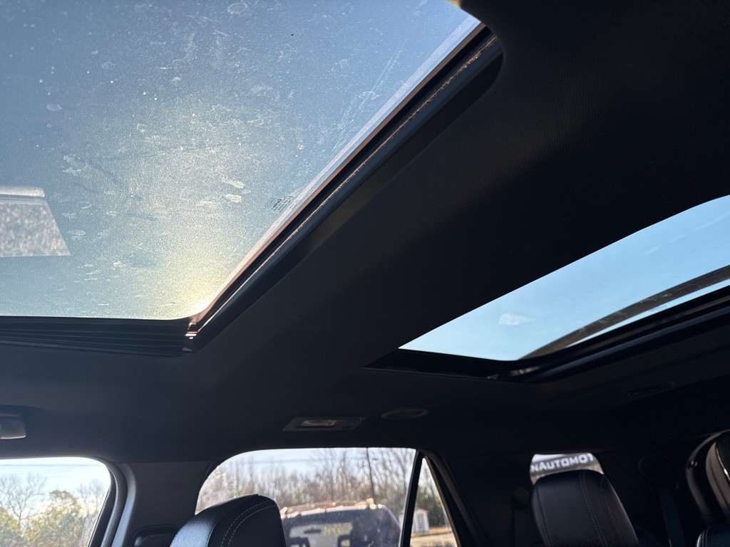 2017 Ford Explorer Image 16