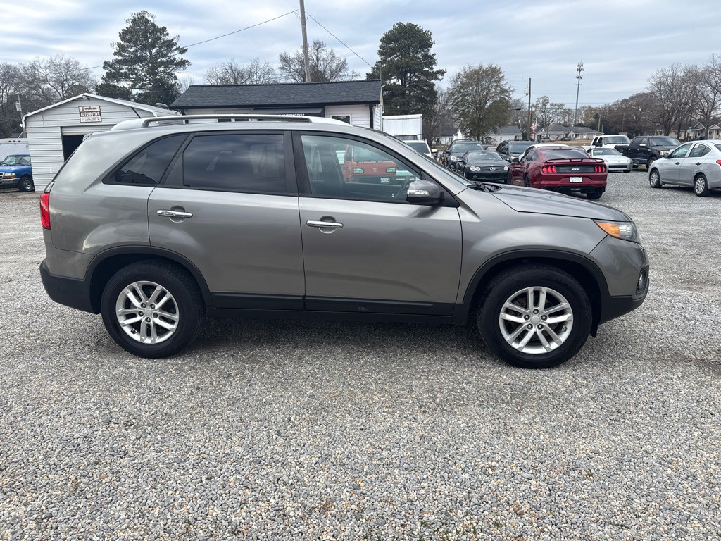 2013 Kia Sorento Image 4