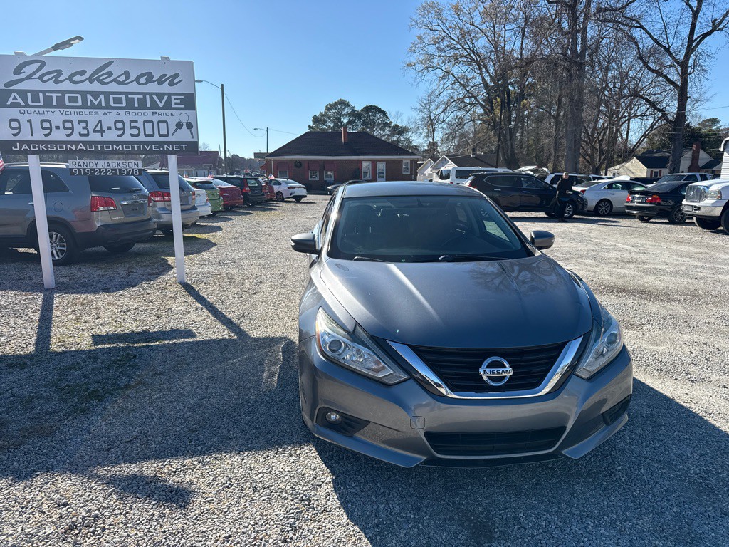 2018 Nissan Altima Image 2