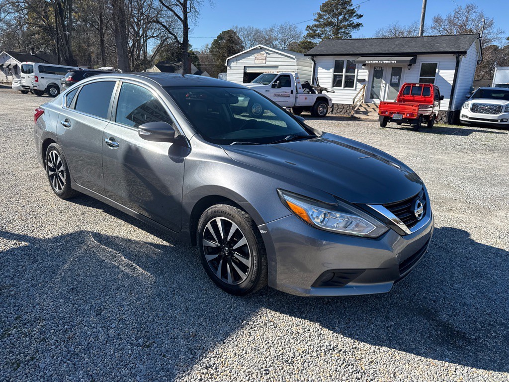 2018 Nissan Altima Image 3