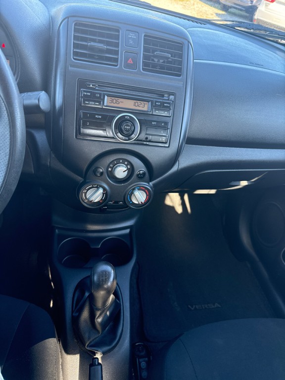 2014 Nissan Versa Image 13