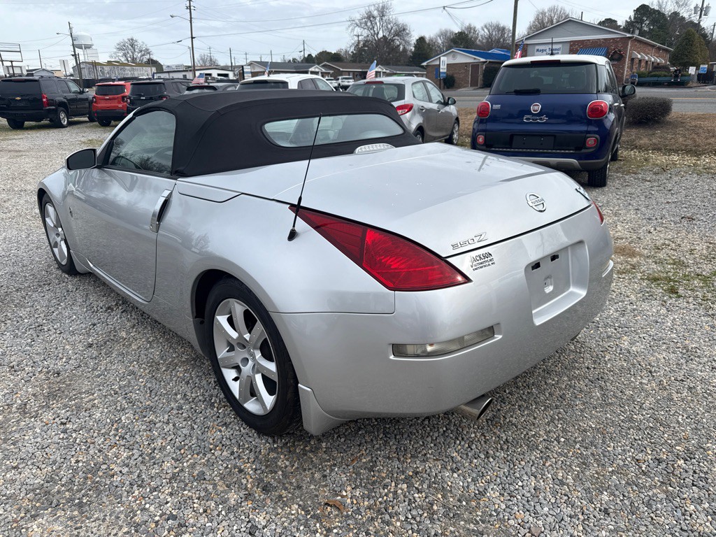 2004 Nissan 350Z Image 6