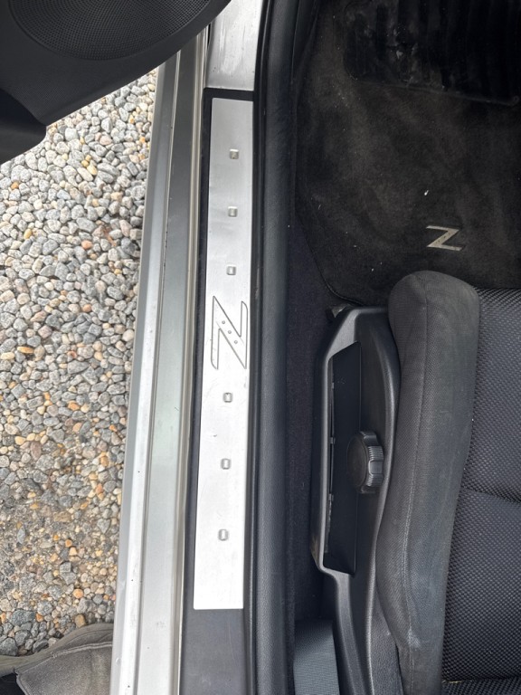 2004 Nissan 350Z Image 10