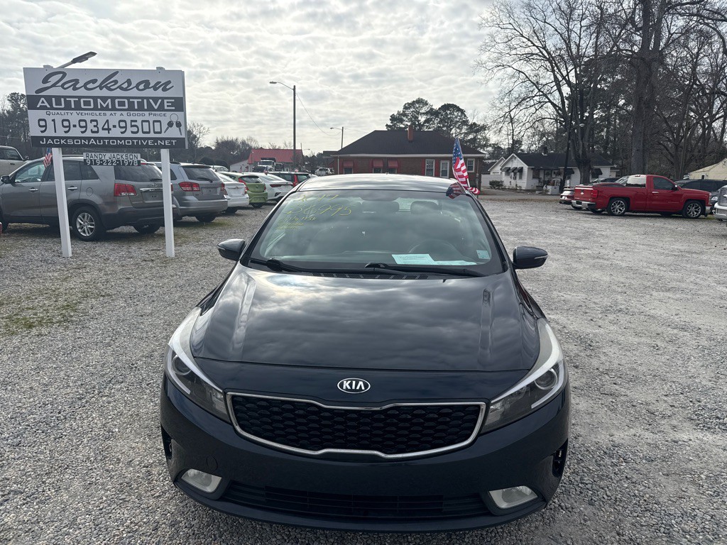 2017 Kia Forte Image 2