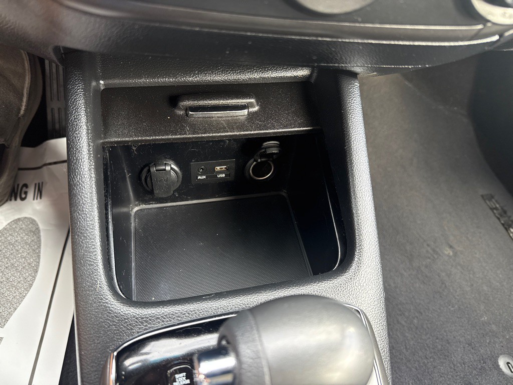 2017 Kia Forte Image 19