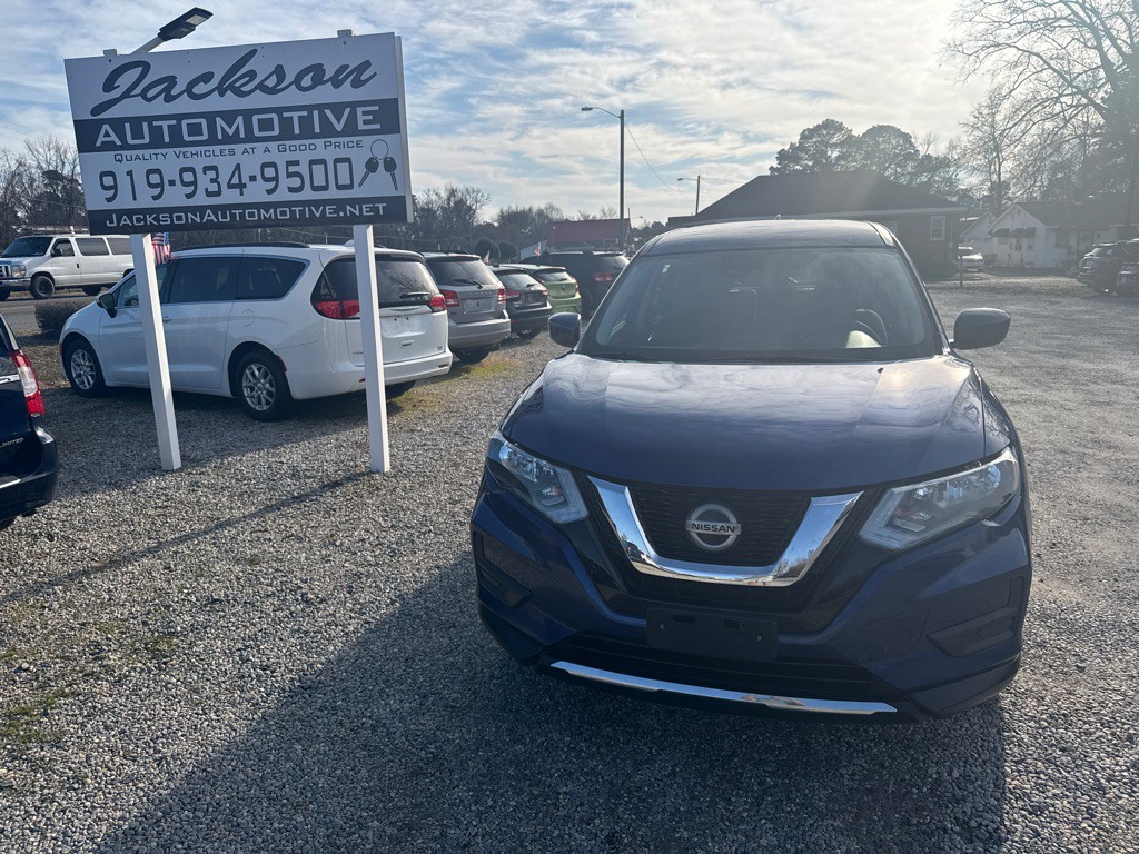 2019 Nissan Rogue Image 2