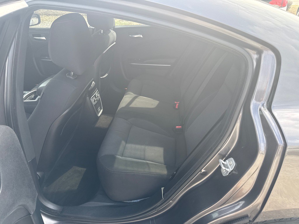 2016 Dodge Charger Image 10