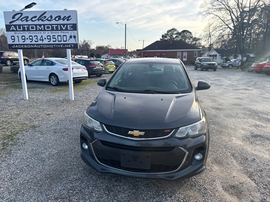 2017 Chevrolet Sonic Image 2