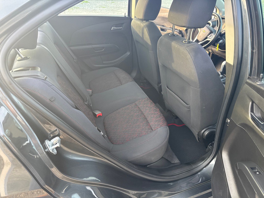 2017 Chevrolet Sonic Image 11