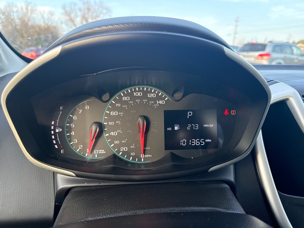 2017 Chevrolet Sonic Image 13