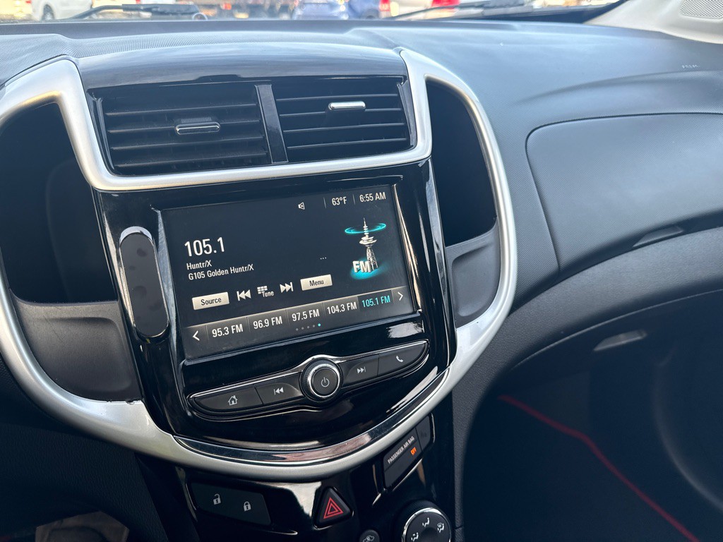 2017 Chevrolet Sonic Image 14