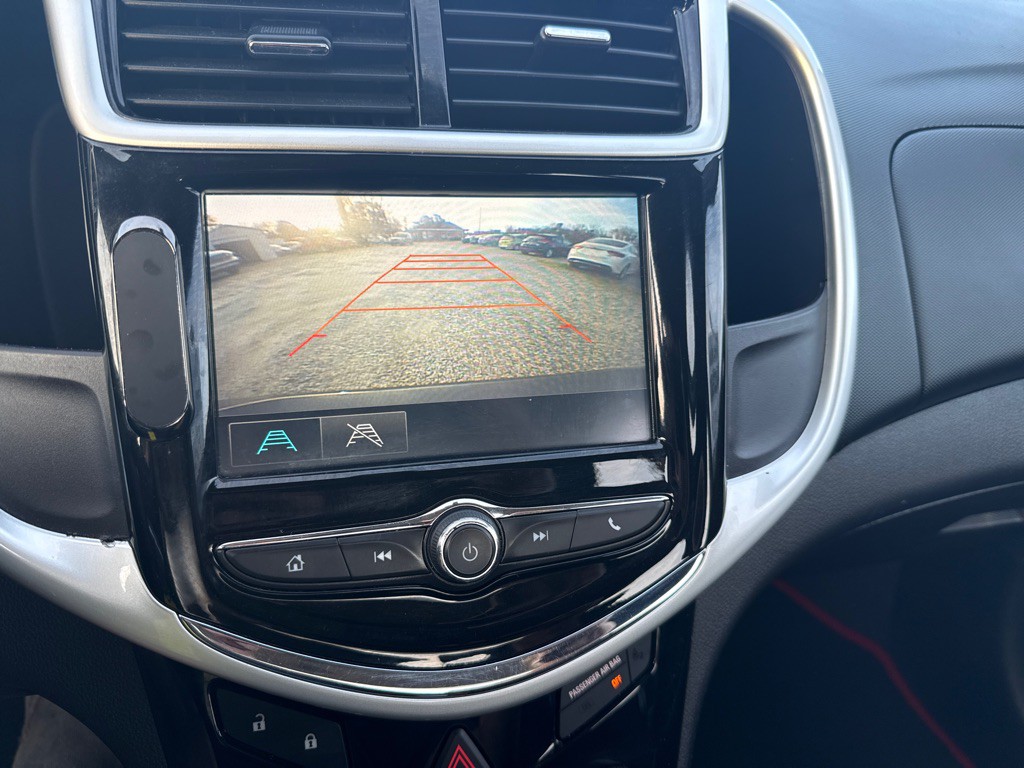 2017 Chevrolet Sonic Image 15